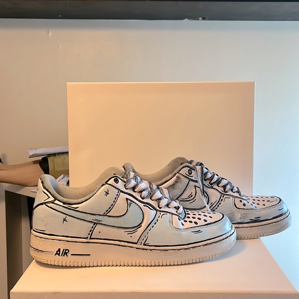 Custom Nike Air Force ones men’s size 11 cartoon blue, and white
